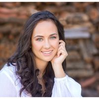 Get Painless Eyebrow Threading at reasonable price